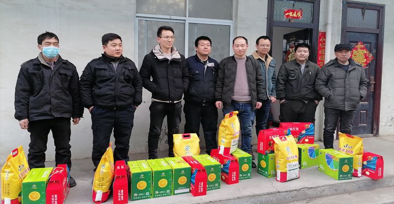 心系員工 溫暖新春—洛陽宇捷工貿有限公司為全體員工發(fā)放春節(jié)福利